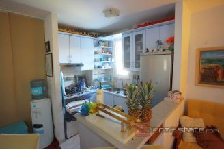 017 2019 93 two bedrooms apartment with garden for sale