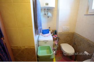 017 2019 93 two bedrooms apartment with garden for sale