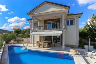 020 2022 185 near trogir villa with pool for sale