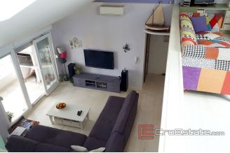 014 2016 370 trogir duplex apartment for sale