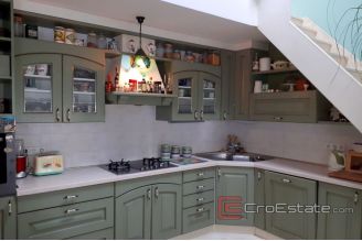 014 2016 370 trogir duplex apartment for sale