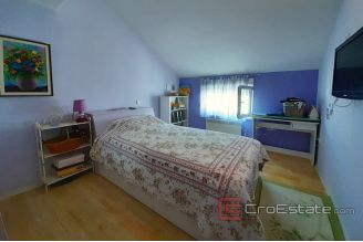 014 2016 370 trogir duplex apartment for sale