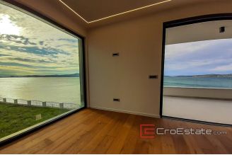 16 2016 434 Zadar villa sea front for sale