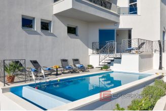 020 2018 145 near makarska new villa with pool for sale