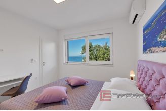 020 2018 145 near makarska new villa with pool for sale