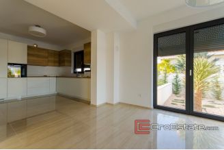 20 2025 50 Murter villa sea view for sale