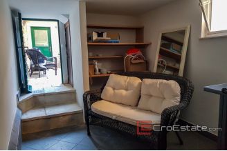 15 2025 51 Split stone house for sale