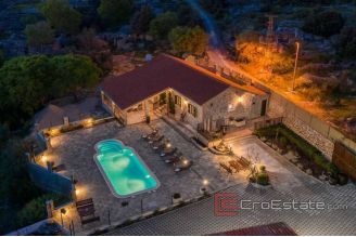 020 2021 249 near rogoznica new stone villa with pool for sale