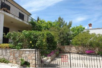 015 2021 253 island murter family house with sea view for sale