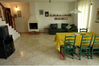 015 2021 253 island murter family house with sea view for sale