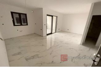 020 2022 230 island of ciovo penthouse with sea view for sale