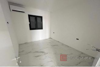 020 2022 230 island of ciovo penthouse with sea view for sale