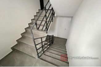 020 2022 230 island of ciovo penthouse with sea view for sale