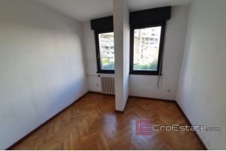 11 2018 150 Split apartment for sale