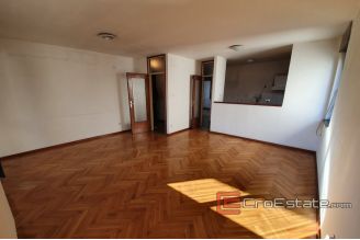 11 2018 150 Split apartment for sale