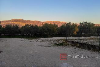 04 2024 96 Building plot Split area for sale