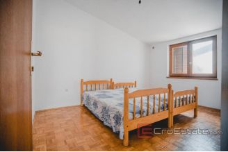 020 4998 30 island vir house with garden for sale