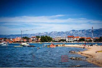 020 4998 30 island vir house with garden for sale