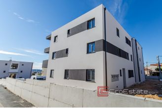 20 2027 12 Trogir apartments for sale sea view