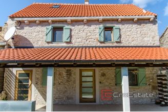 13 4999 30 Hvar stone house sea view for sale1