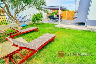 16 2024 98 Split area house sea view for sale