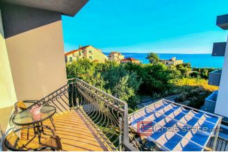 16 2024 98 Split area house sea view for sale