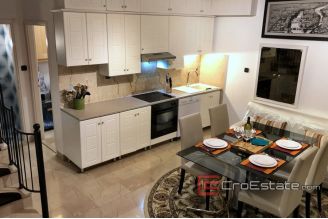 14 2024 99 Split house for sale