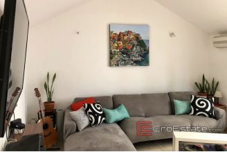 14 2024 99 Split house for sale