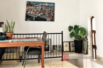 14 2024 99 Split house for sale