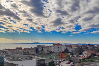 12 2024 100 Split apartment sea view for sale