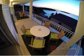 015 2021 270 Apartment villa with sea view Primosten for sale1