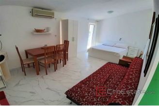 015 2021 270 Apartment villa with sea view Primosten for sale1