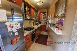 11 2018 151 Split apartment for sale