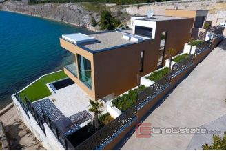 014 2021 259 Zadar area house sea front for sale