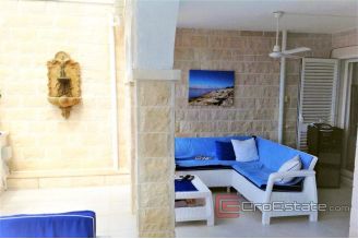 0015 5002 30 island brac three bedroom apartment with seaview for sale