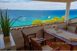 008 2021 258 Pag house sea front for sale