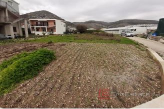 005 4992 30 trogir building plot for sale