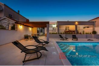 019 2026 59 Zadar area house for sale
