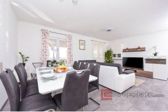 019 2026 59 Zadar area house for sale