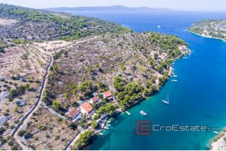 005 2022 302 Brac building plot sea front for sale