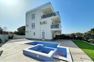 018 2022 303 island ciovo house with pool and sea view for sale