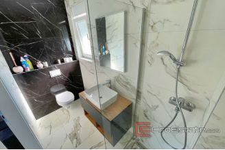 018 2022 303 island ciovo house with pool and sea view for sale