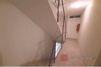 011 2016 449 one room apartment first rowe to the sea