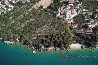 001 2016_451 building land Makarska