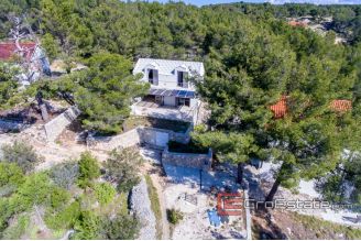 20 2011 90 Brac house sea view for sale