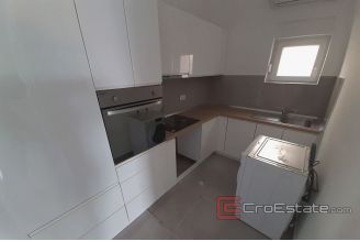 009 2016_452 two rooms apartment near Omiš