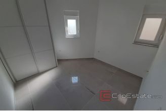 009 2016_452 two rooms apartment near Omiš