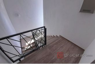 009 2016_452 two rooms apartment near Omiš