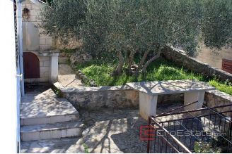 010 2021 271 house near Primosten first row to the sea