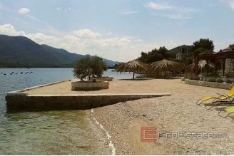 017 5003 30 charming semi detached villa with sea view peljesac